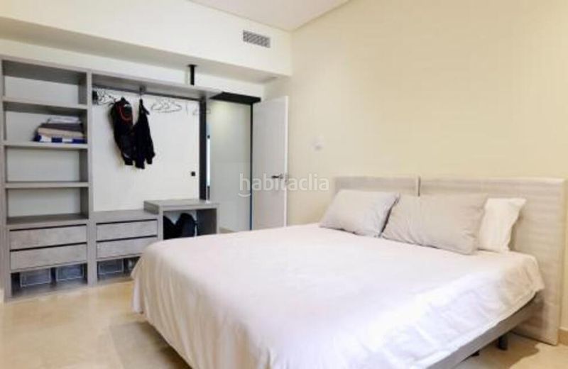 Foto a4724377-036c-46f9-a638-e9be49db2aac. Apartament amb calefacció aparcament piscina a Puerto Banús Marbella