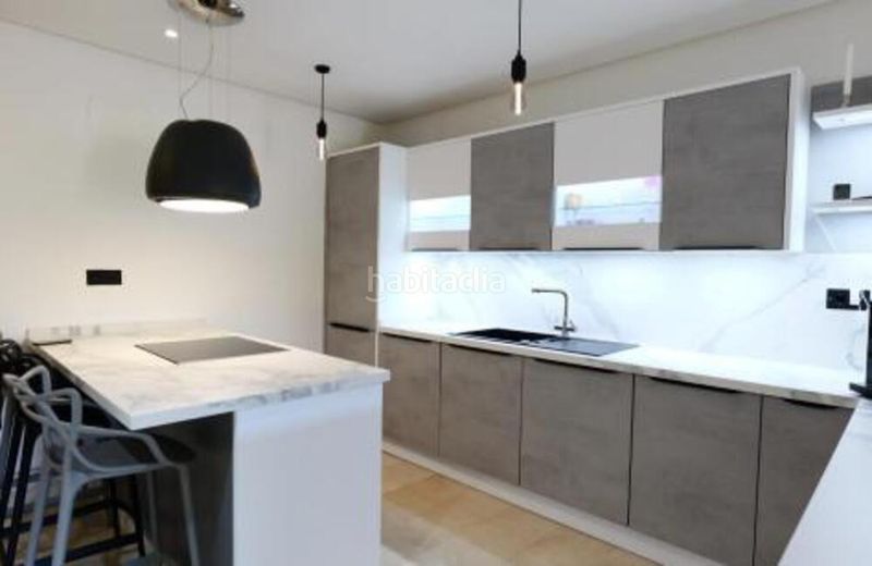 Foto d1c57319-b031-46b9-89d9-3365503759e5. Apartament amb calefacció aparcament piscina a Puerto Banús Marbella