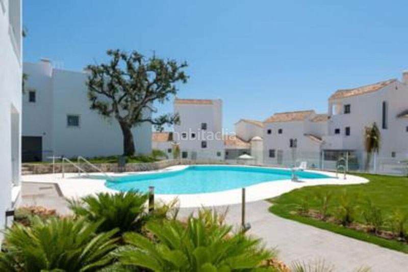 Foto 6d9728b7-f006-44de-a8cf-8dd6b45461bf. Lloguer àtic amb aparcament piscina a Alto de los Monteros Marbella