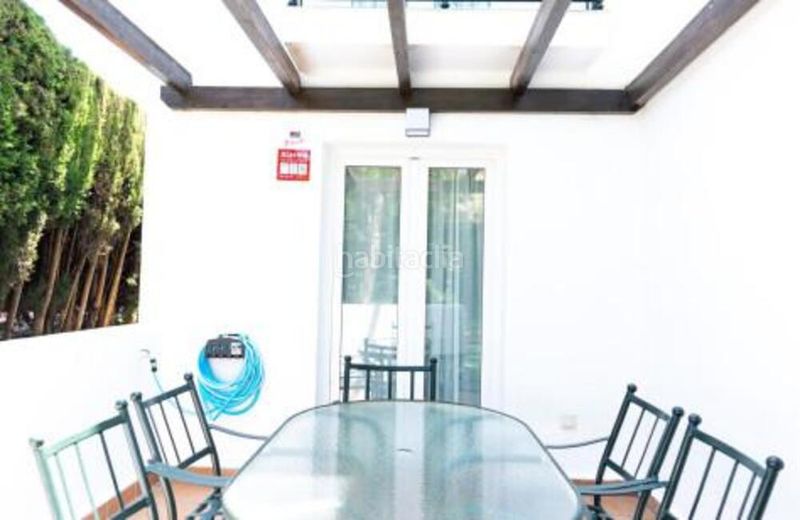 Foto 437371bb-c7e3-4619-aabc-6d97e3e02828. Lloguer dúplex amb aparcament piscina a Puente Romano Marbella