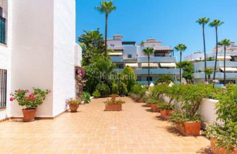 Foto c4fd2654-1cab-4b0f-8365-bd2f44343754. Lloguer dúplex amb aparcament piscina a Puente Romano Marbella