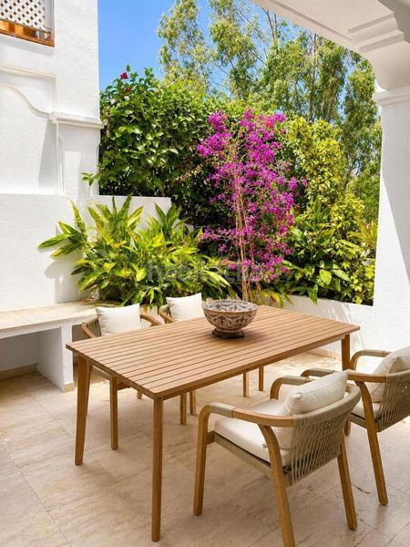 Foto 6b052063-37b0-4d4e-a9a0-243ee9d73331. Casa adossada amb aparcament piscina a Guadalmina Alta Marbella