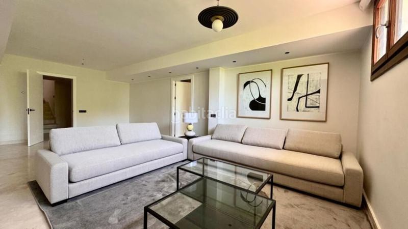 Foto b7f27964-14fb-430d-a8da-0a9db76e519c. Affitto casa con parcheggio in Puente Romano Marbella