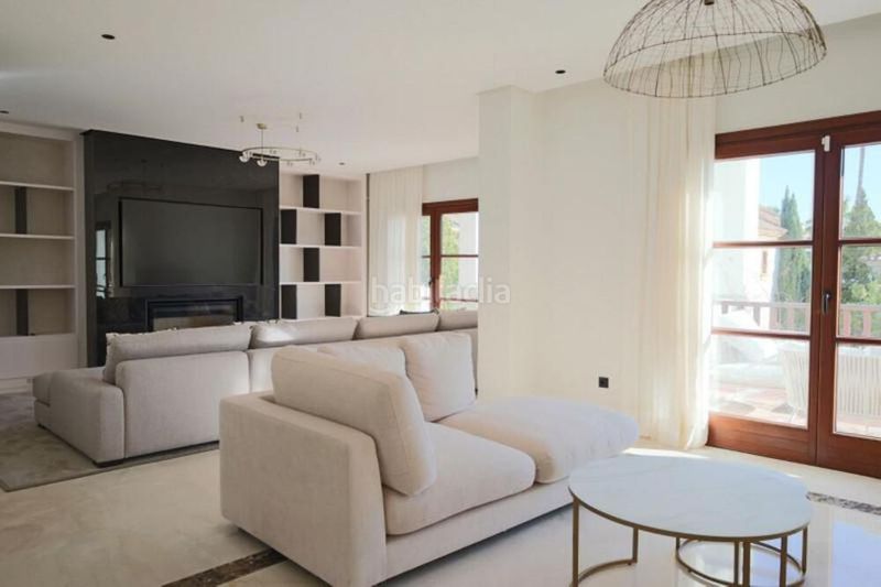 Foto f89ca515-7db6-4ca6-ac9d-e070af563ec5. Alquiler casa en Puente Romano Marbella
