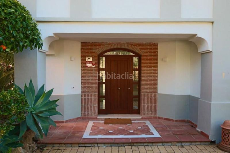 Foto 2acadb29-d4f7-43d0-9a9f-c11a66cafa43. Location maison avec parking dans Puente Romano Marbella
