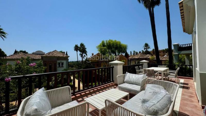 Foto 311e9180-b893-4b28-b845-f4f0e9befb79. Location maison avec parking dans Puente Romano Marbella