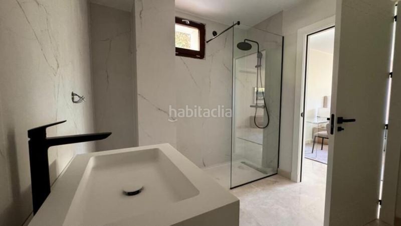 Foto f6acf115-2ff2-4847-8b7d-4b7ee22fef20. Location maison avec parking dans Puente Romano Marbella