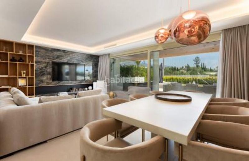 Foto 59e8790e-28c9-49bd-8533-3ac40962e85e. Lloguer planta baixa amb aparcament piscina a Las Lomas de Río Verde Marbella