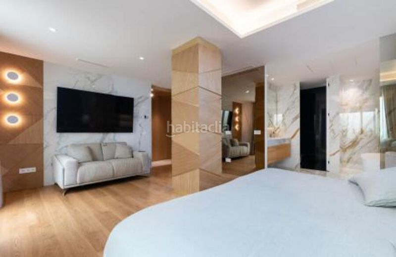 Foto e38a3087-1d08-4a4d-b439-6be57887408a. Lloguer planta baixa amb aparcament piscina a Las Lomas de Río Verde Marbella