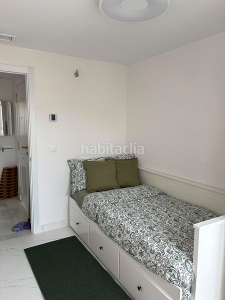 Foto 5b04b351-3fe8-43ed-952d-5a5e4250b3ff. Affitto duplex con parcheggio piscina in La Dama de Noche - La Alzambra Marbella