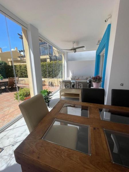 Foto ef3ca46a-2ada-458b-9e94-6f65d63a9fa1. Lloguer casa adossada amb aparcament piscina a Puerto Banús Marbella