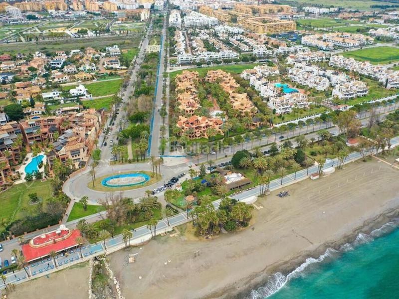 Foto 6adcb4bd-739d-4243-9749-88b8c76df7fc. Lloguer planta baixa amb aparcament piscina a Nueva Alcántara Marbella