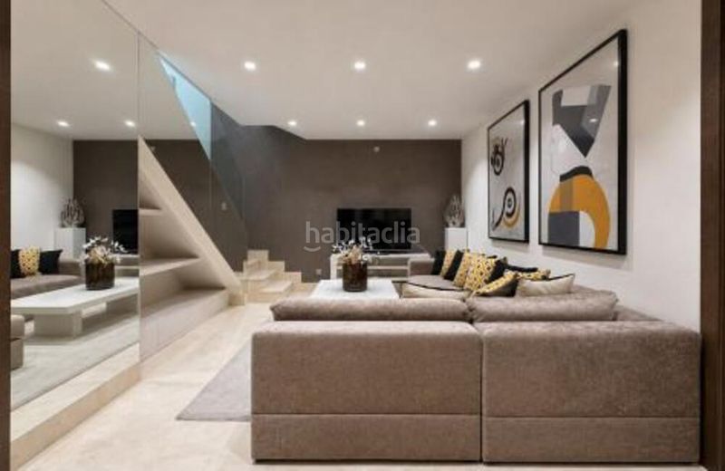 Foto 4a1d37c9-d7d2-40d4-a3cf-da8609aee675. Rent duplex with parking pool in Sierra Blanca Marbella
