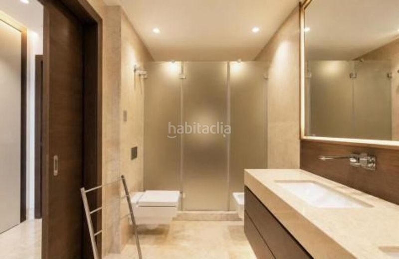 Foto 7ee81c02-c4b3-43d4-8bb9-b61aeed01834. Rent duplex with parking pool in Sierra Blanca Marbella