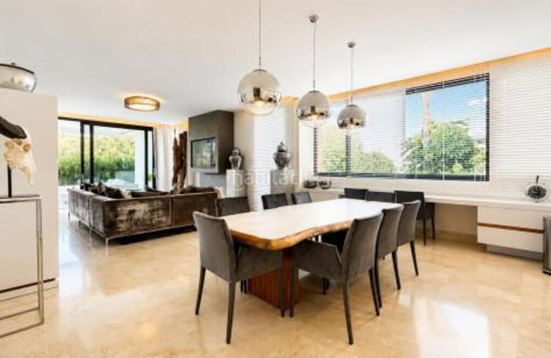 Foto 9e4138a7-6c3f-488a-b0af-2950405585e7. Rent duplex with parking pool in Sierra Blanca Marbella