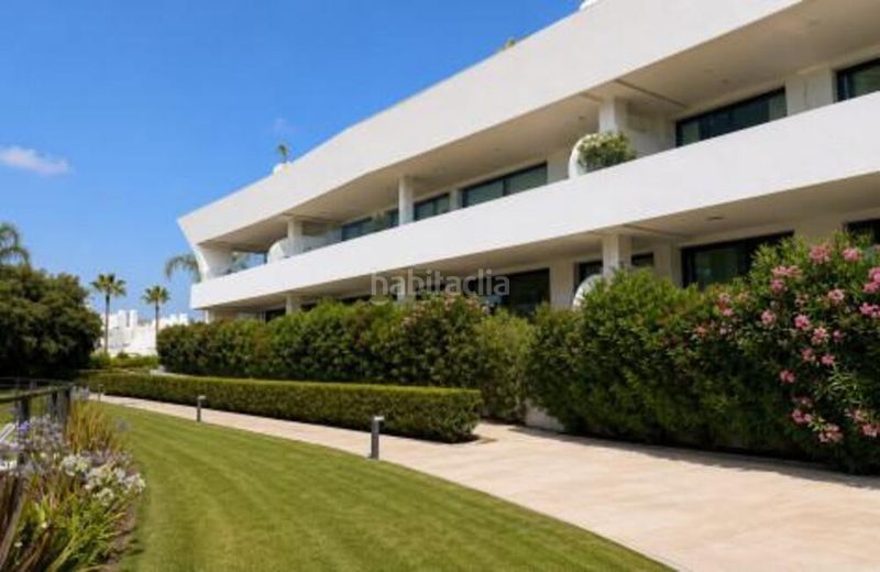 Foto be75fb02-6499-49d1-b10c-56be010cf24e. Rent duplex with parking pool in Sierra Blanca Marbella
