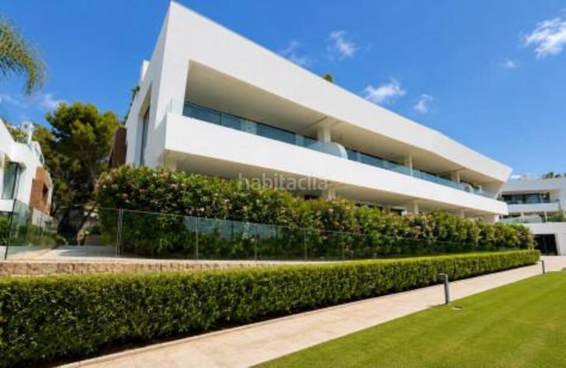 Foto eb50b892-bf85-495a-a7ec-5a890e8c8f75. Rent duplex with parking pool in Sierra Blanca Marbella