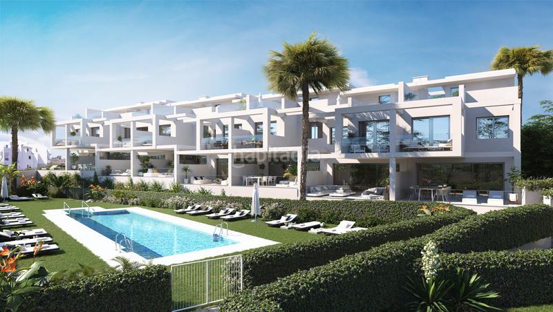 Foto 7dd999b4-cdcb-49d3-bf3f-3993697ce4b2. Reihenhaus mit parking pool in Chullera Manilva