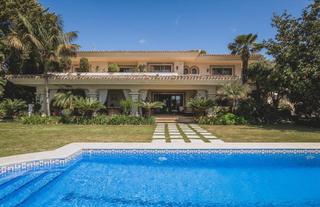 Casa in La florida 5. Villa en venta en xarblanca, marbella