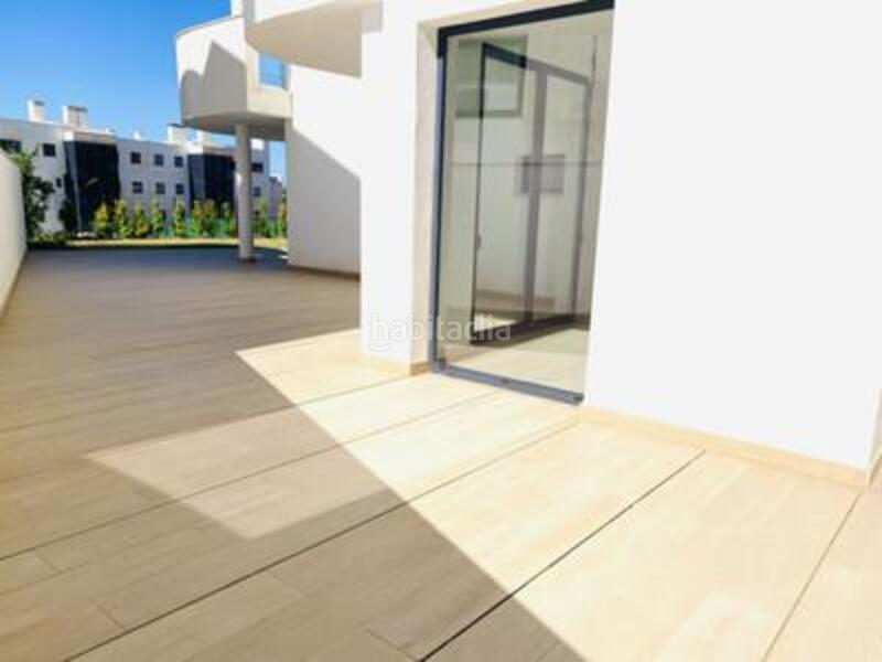 Foto e2d8f264-2805-4f94-810e-9e8b9af8ac68. Ground floor in n/a in El Higuerón Fuengirola