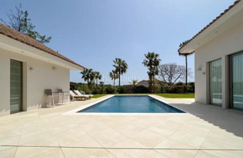 Foto 61690a55-4c57-407b-92e4-3dbddd6d41dd. Affitto casa con parcheggio piscina in Sotogrande alto Sotogrande