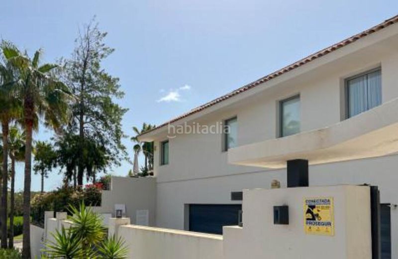 Foto 33c3d466-52e5-49a9-b922-bfd90db7be3c. Lloguer casa amb aparcament piscina a Sotogrande alto Sotogrande