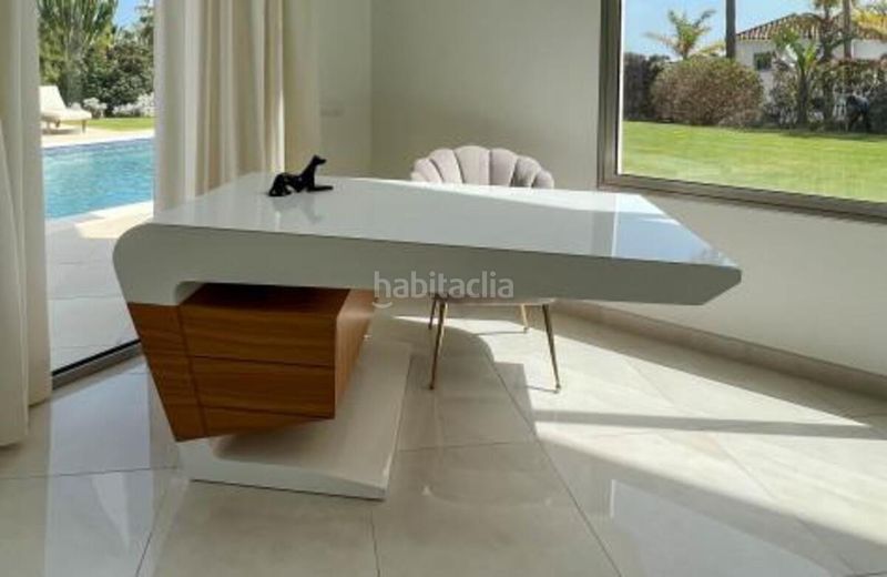 Foto 42a960e2-007b-416a-8a29-71d3e9909a21. Lloguer casa amb aparcament piscina a Sotogrande alto Sotogrande