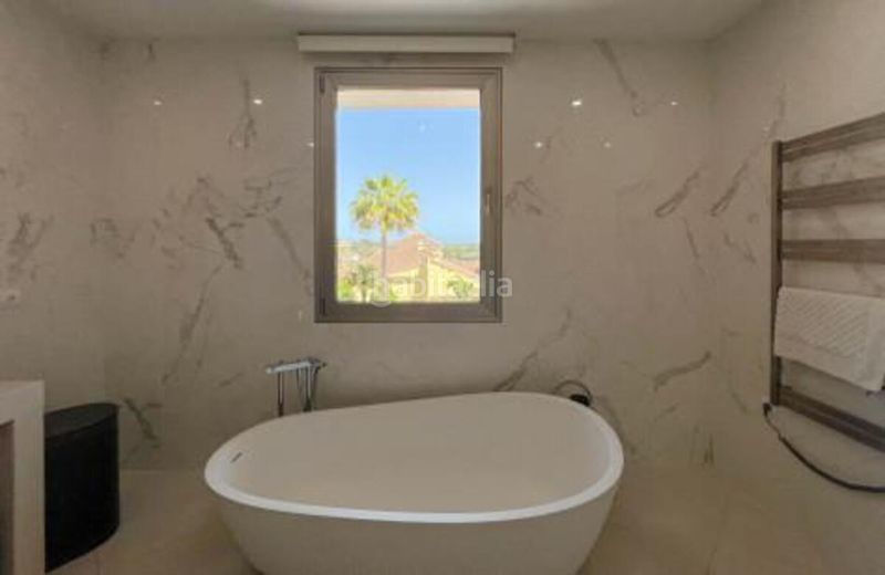 Foto 8dcde539-fe26-492f-9534-9188d0225e72. Lloguer casa amb aparcament piscina a Sotogrande alto Sotogrande