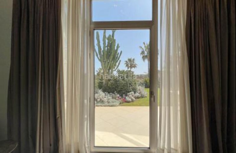 Foto b58c89da-5036-4fee-b358-0416f084b233. Lloguer casa amb aparcament piscina a Sotogrande alto Sotogrande