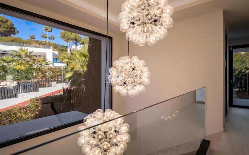 Foto 7fc7c9f8-1bd7-4e52-bf60-6d88647c6c20. Casa en n/a lujo en Los Naranjos Marbella