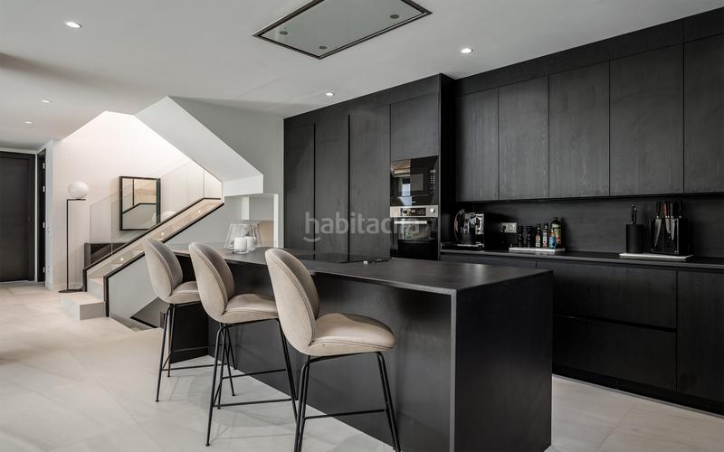 Foto d8c191e9-c706-4fdf-9dbc-5dfe2b181110. Casa en n/a lujo en Los Naranjos Marbella