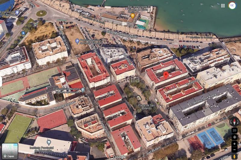 Foto 1f2c65fa-d824-453a-baaa-f4d2e736b110. Piso  en venta en playa paseo marítimo, 3 dormitorios. en Cádiz