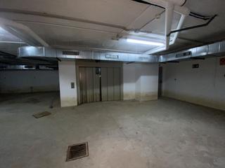 Aparcament cotxe a Barrios (Los). Garaje en venta en centro.