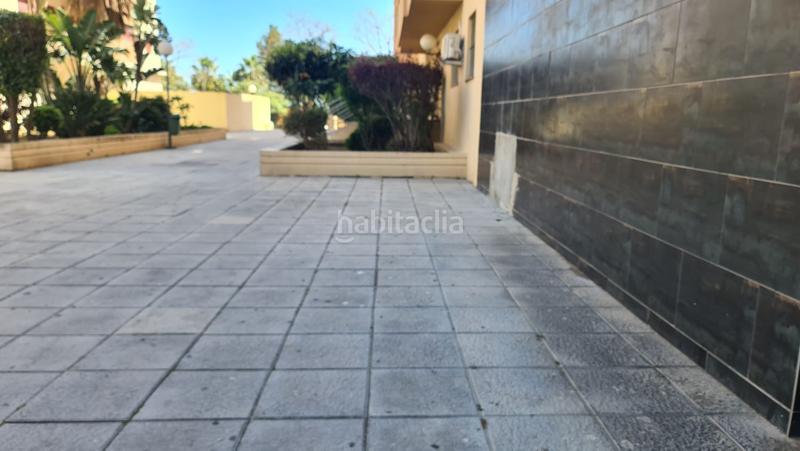 Foto bdc92fbe-3e3a-4435-9a12-a973ab83032b. Local comercial local com. en venta en san josé artesanos. en Algeciras