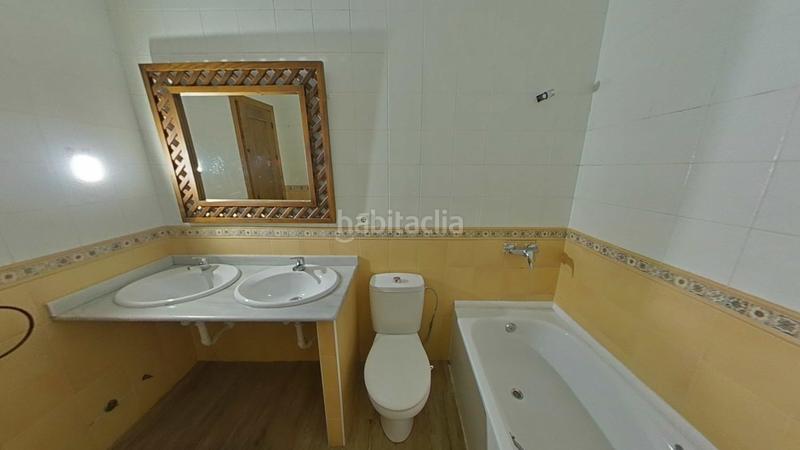 Foto 0bbd2735-ec6a-4645-bc75-27a41f52007d. Casa amb aparcament a Los Pinos Algeciras