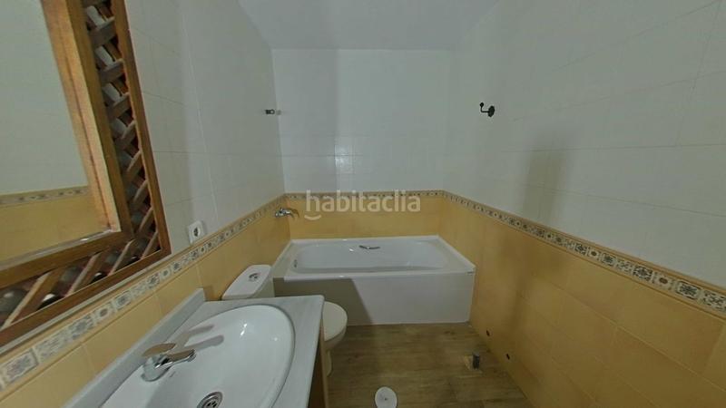 Foto 0c43f672-c1df-47db-9932-d6a585625c70. Casa amb aparcament a Los Pinos Algeciras