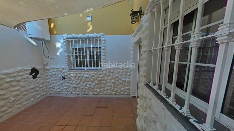 Foto 7c27fe40-44a9-4dde-a324-c7fc4f3a0238. Casa amb aparcament a Los Pinos Algeciras