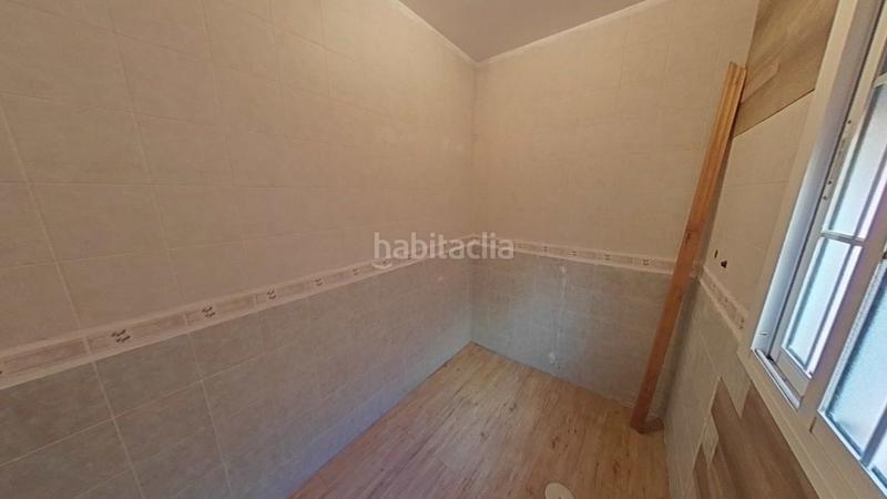 Foto a028c8f7-3af8-4d0c-b0a2-c20ee5056e29. Casa amb aparcament a Los Pinos Algeciras