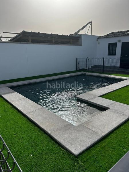 Foto 51a242eb-8f80-4925-b6fb-272e943d215e. Casa con parcheggio in Pelagatos - Pago del Humo Chiclana de la Frontera