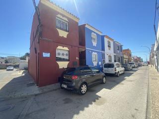 Aparcament cotxe a Mondejar-Junquillos. Garaje en venta en semicentro.