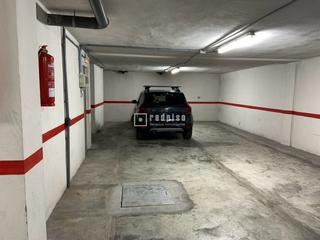 Aparcament cotxe  Virgen de los desamparados. Bplaza de garaje para vehiculo mediano de 6 m x 2 mbp