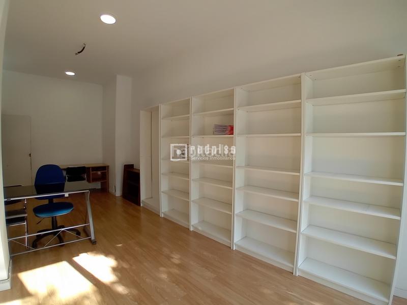 Foto 1b1e1002-bc40-4f45-be07-d6fc5ba14b72. Local comercial a Morvedre Valencia