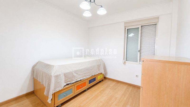 Piso para entrar a vivir con ascensor y excelente ubicación en Valencia - Imagen 9