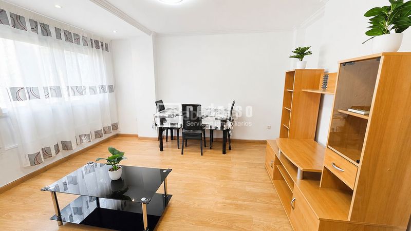 Piso para entrar a vivir con ascensor y excelente ubicación en Valencia