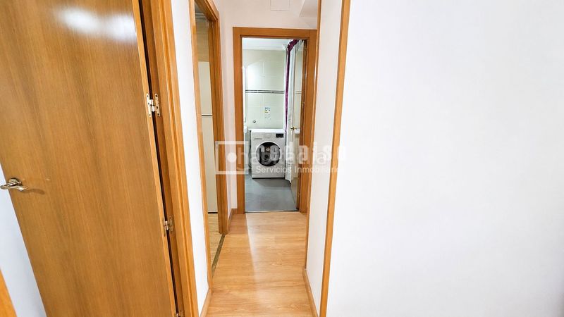 Piso para entrar a vivir con ascensor y excelente ubicación en Valencia - Imagen 2