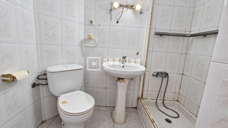 Foto 999791b7-543d-43e5-ae46-59fdd1fe96b5. Pis a Almàssera