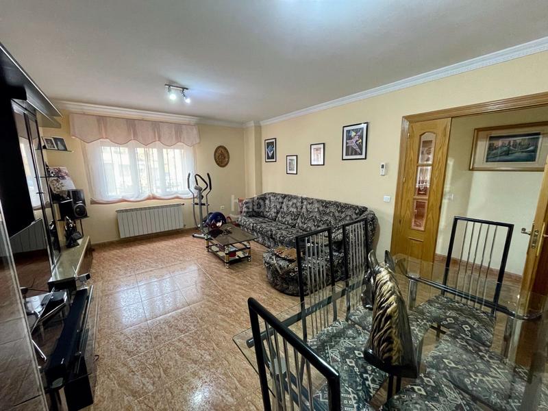 Foto 203d3009-7bd3-49f3-bb5c-133ca7ea0316. Casa en Malpartida de Plasencia