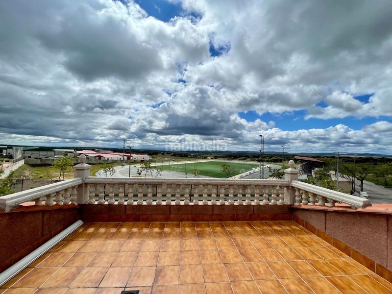 Foto 686fc80b-d74e-4a2f-98e0-867485a18616. Casa en Malpartida de Plasencia