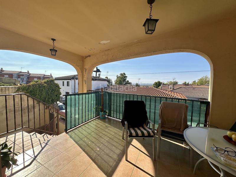 Foto 2ff4f287-2b3b-4d2f-bf6d-39a9f583543a. Haus mit parking in Malpartida de Plasencia