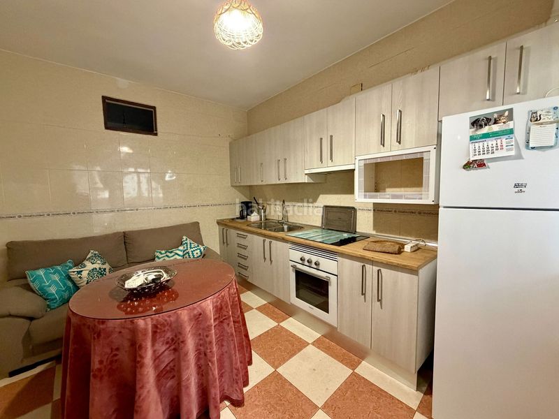 Foto d0ab04aa-ea62-4fd4-880b-adfc274c5123. Casa a Casas del Castañar